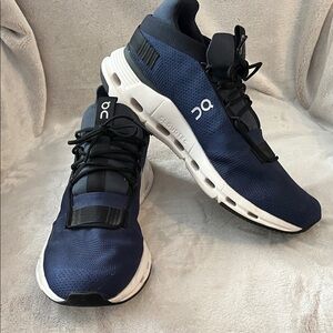 On Cloudnova Men's 11 navy and white